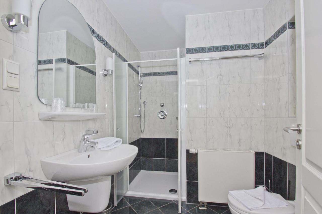 Meeresblick Residenzen FeWo 14 deluxe, inklusive Sauna und Schwimmbadnutzung im AHOI Sellin Goehren  Exterior foto